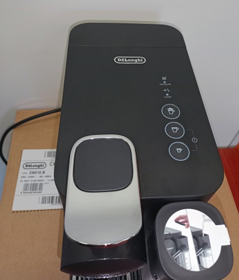 Капсульная кофеварка Nespresso Lattissima One EN510.B Б/у